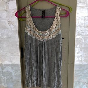 Gray tank top size L